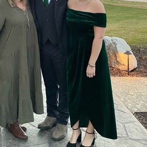 Green velvet Lulus bridesmaids dress - worn once